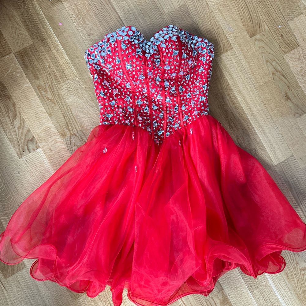 Red homecoming/party dress size 2